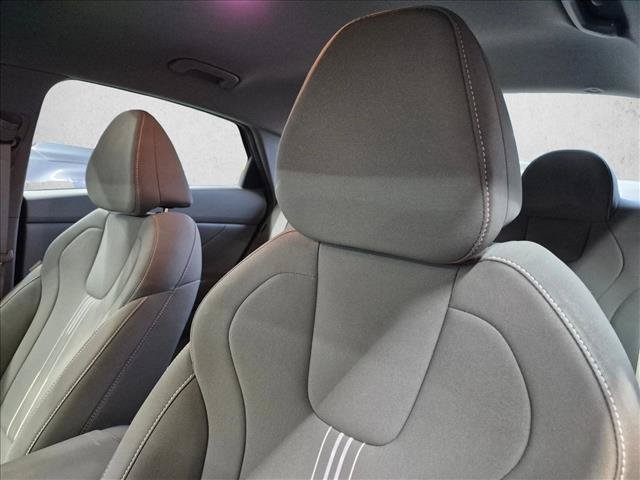 Used 2024 Hyundai Elantra SEL FWD image 4