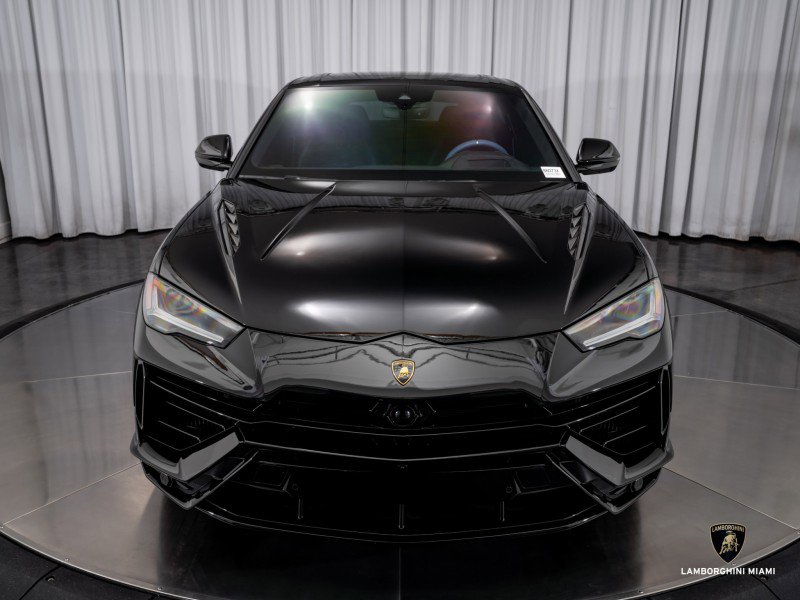 Used 2024 Lamborghini Urus S image 3