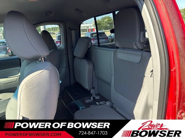 Used 2014 Toyota Tacoma 4x4 Access Cab V6 w/ TRD Off-Road Package image 4