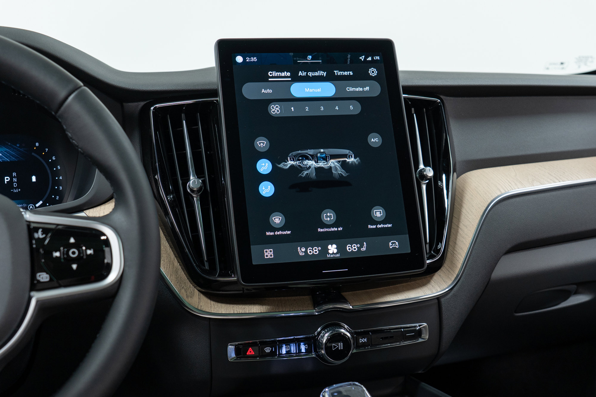 New 2026 Volvo XC60 B5 Plus w/ Climate Package image 19