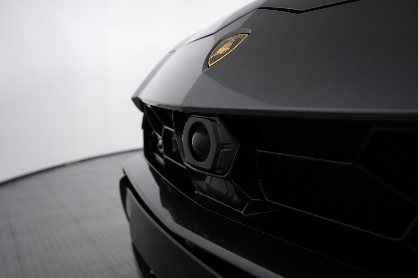 Used 2020 Lamborghini Urus AWD/4WD image 13