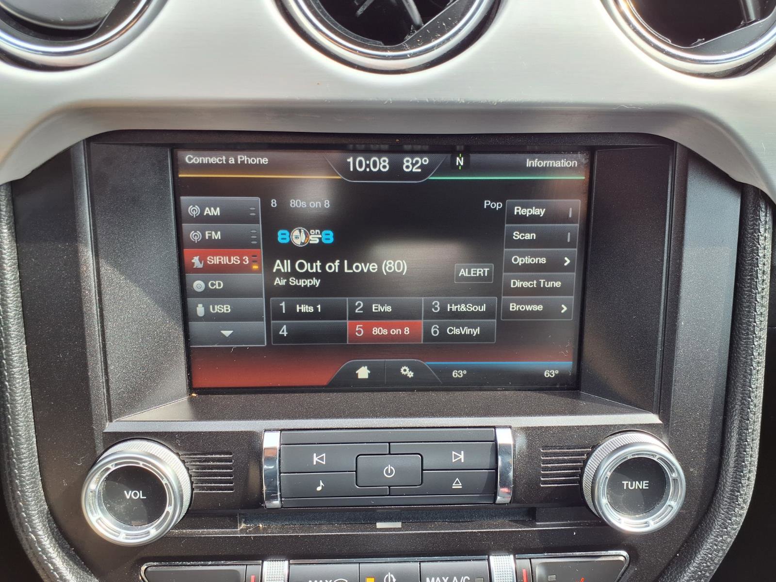 Used 2015 Ford Mustang Premium RWD image 18