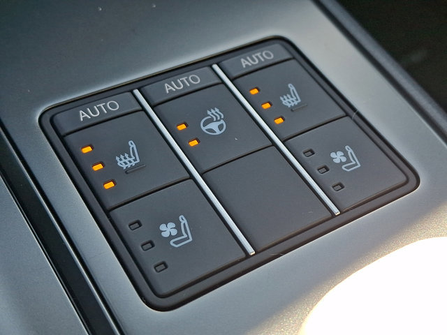 New 2026 Lexus UX 300h AWD image 15