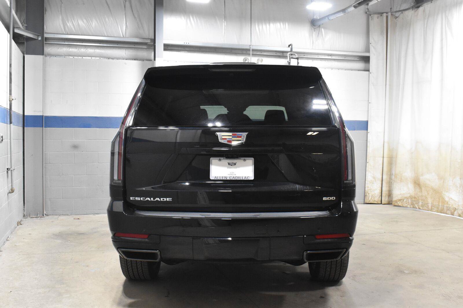 New 2026 Cadillac Escalade Sport AWD/4WD image 15
