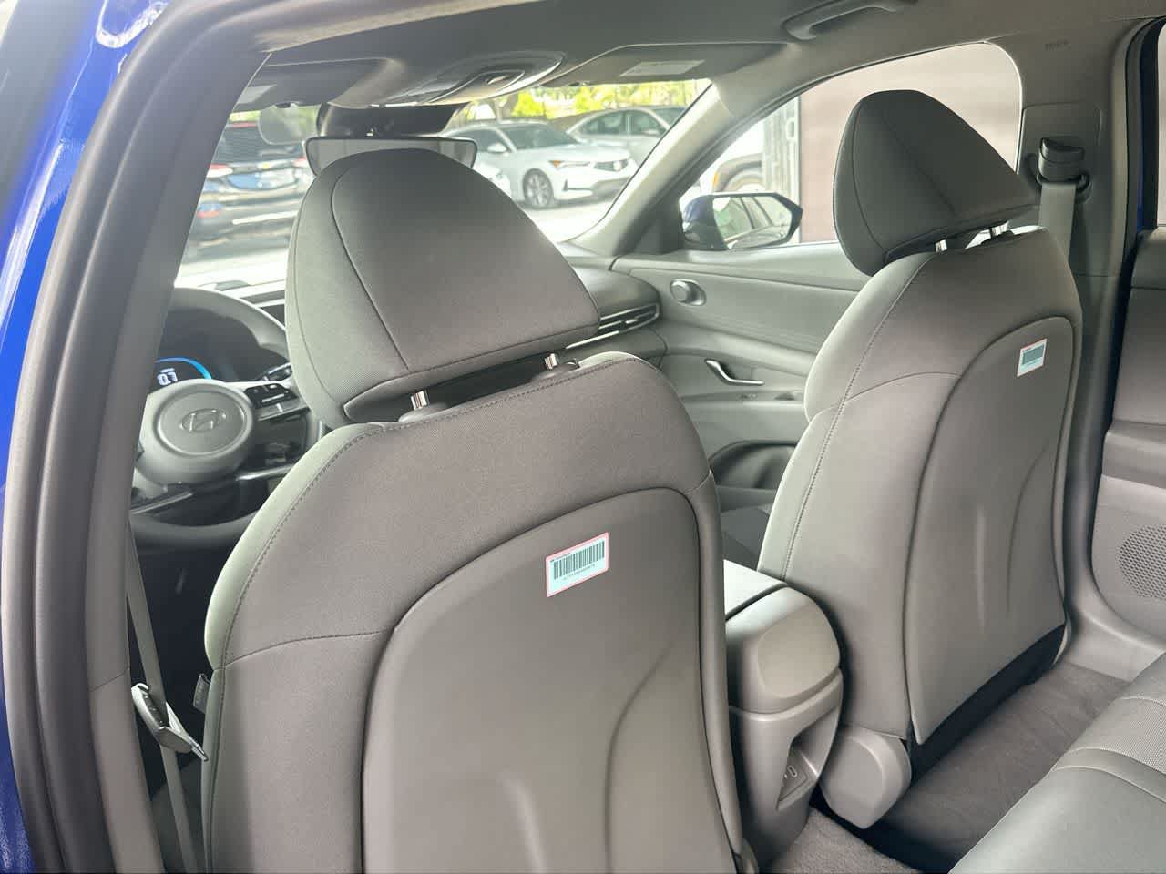 Used 2025 Hyundai Elantra SE FWD image 23