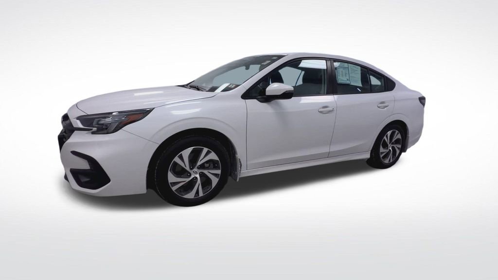 Used 2025 Subaru Legacy Premium image 4