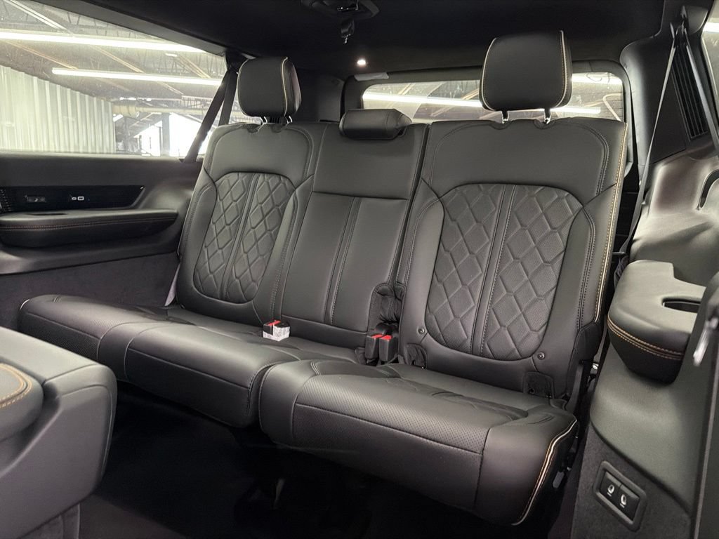 New 2026 Jeep Grand Wagoneer L Summit AWD/4WD image 14