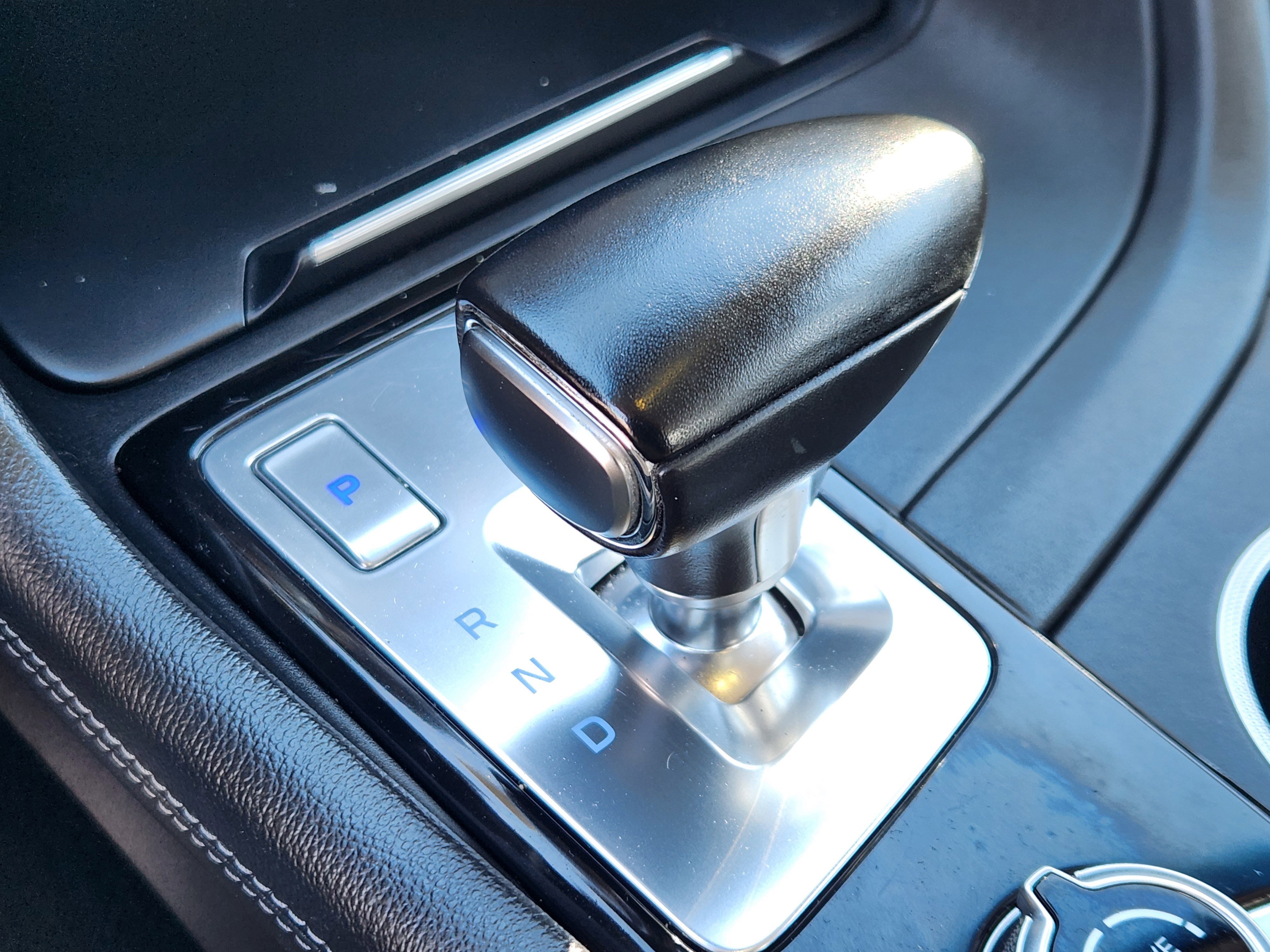 Used 2020 Genesis G70 2.0T image 12