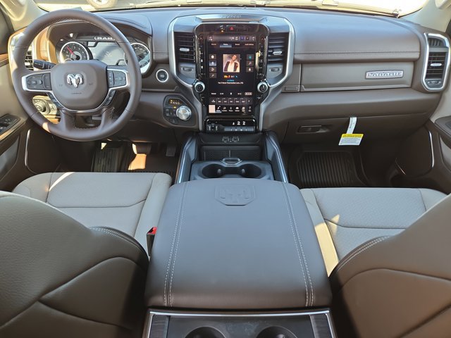 New 2026 RAM 1500 Laramie AWD/4WD image 40