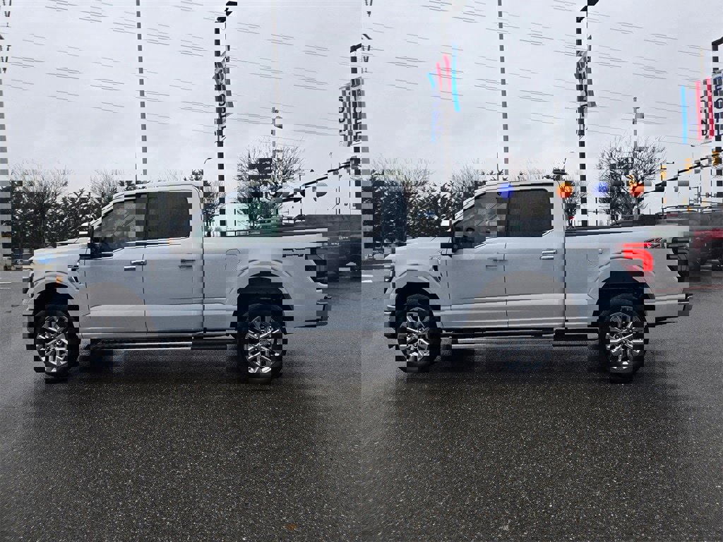 New 2025 Ford F150 Lariat w/ Equipment Group 501A Mid image 8