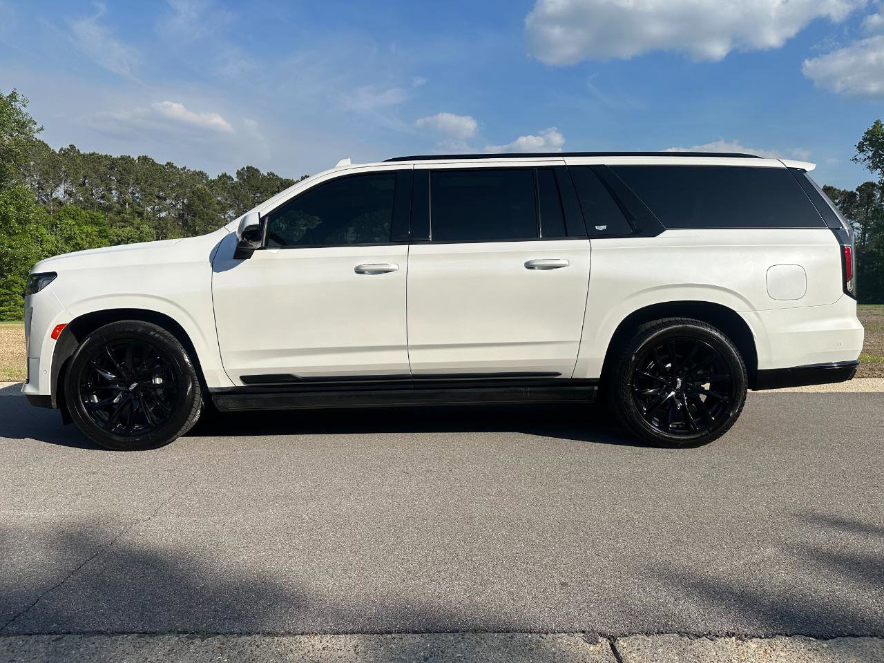 Used 2021 Cadillac Escalade ESV Sport w/ Driver Assist Tech Package image 8