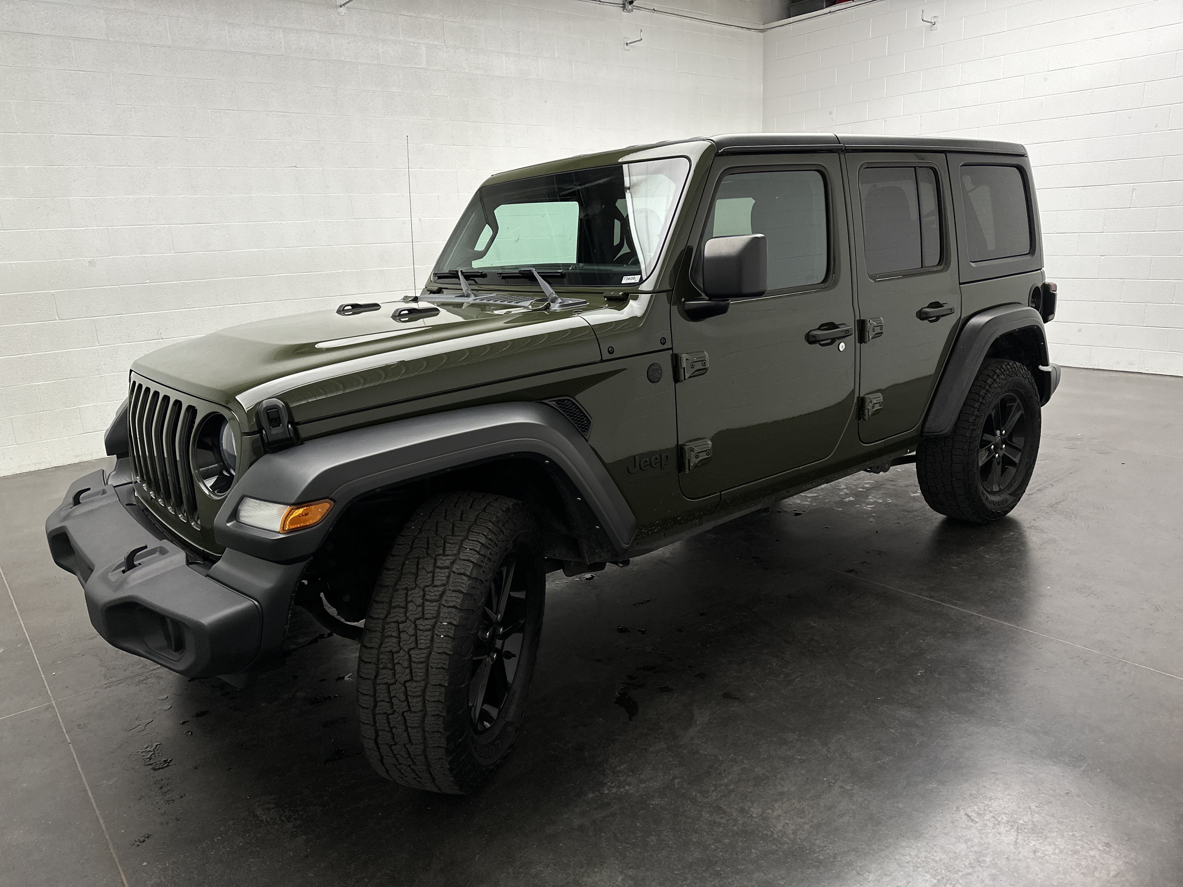 Used 2022 Jeep Wrangler Unlimited Sport AWD/4WD image 4