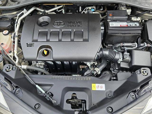 Used 2021 Toyota C-HR XLE FWD image 21