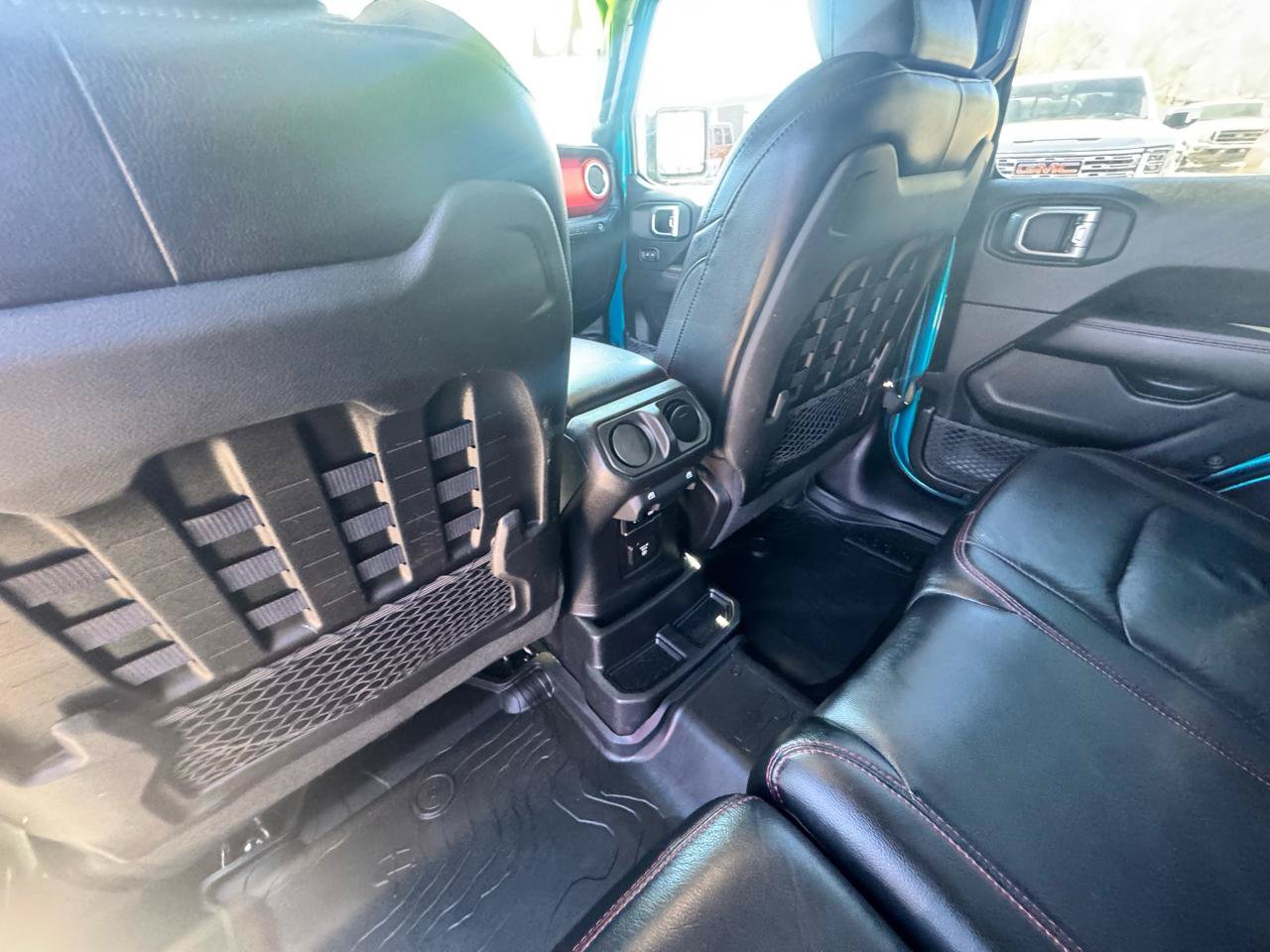 Used 2020 Jeep Wrangler Unlimited Rubicon AWD/4WD image 17