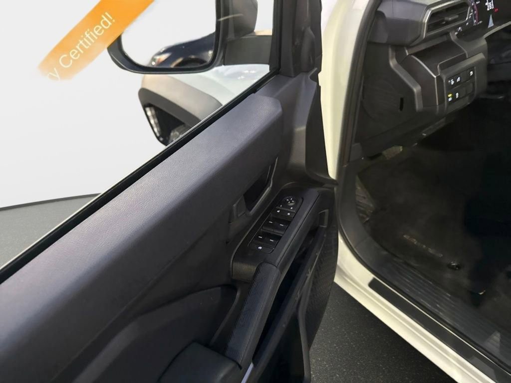 Used 2025 Toyota 4Runner SR5 image 11