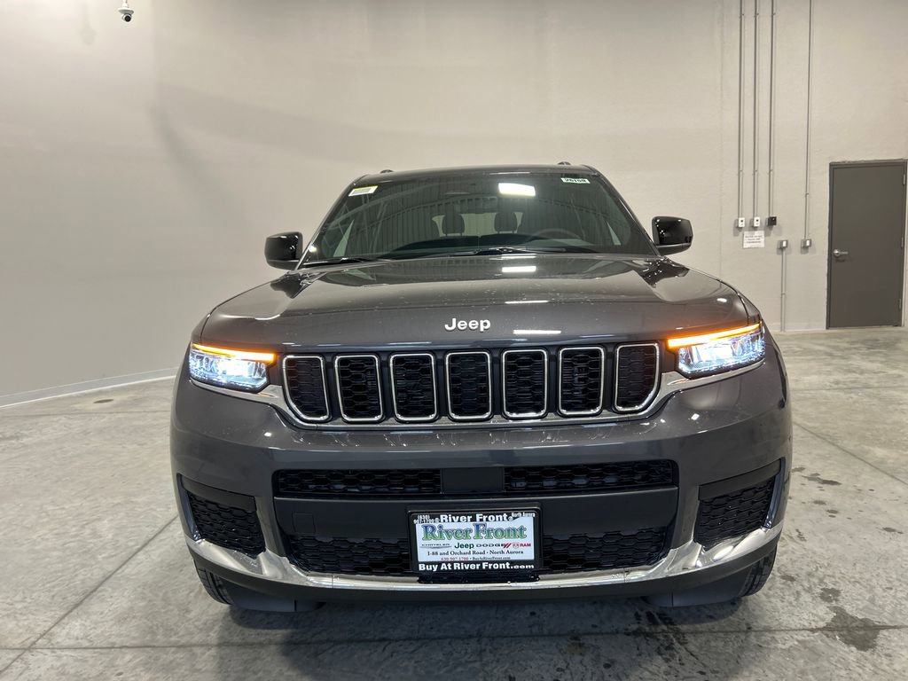 New 2026 Jeep Grand Cherokee L Laredo image 3