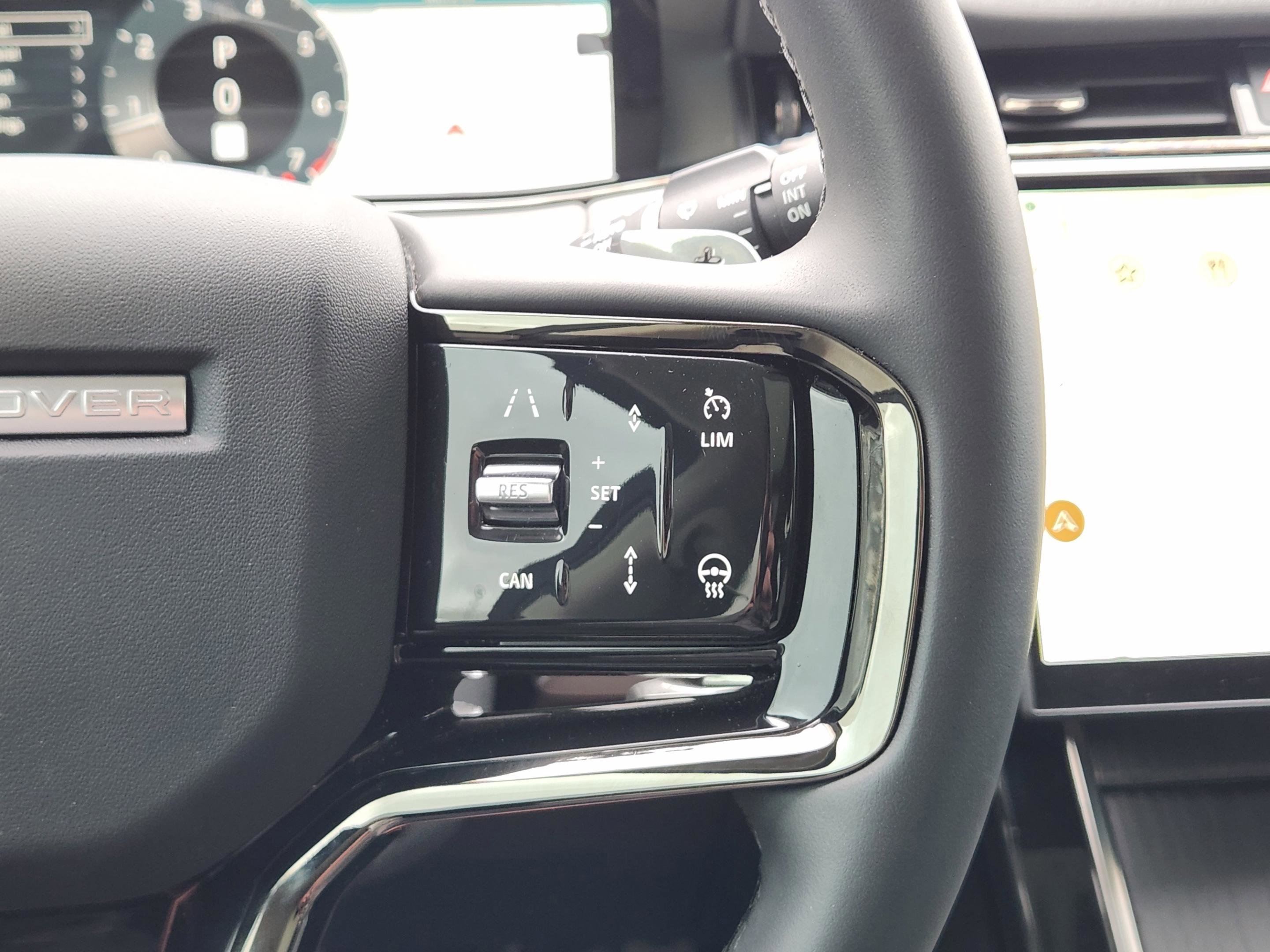 Certified 2024 Land Rover Range Rover Evoque Dynamic SE image 24