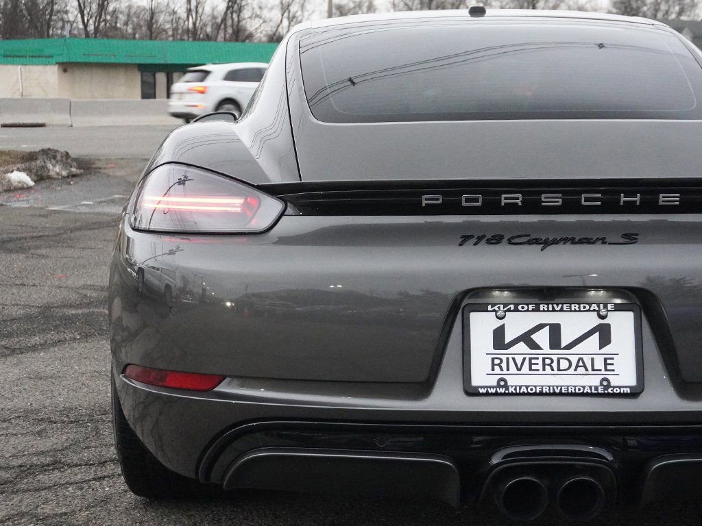 Used 2019 Porsche 718 Cayman S image 14