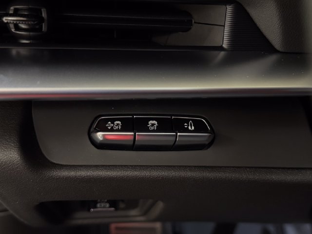 Used 2026 Chevrolet Corvette Z06 RWD image 10
