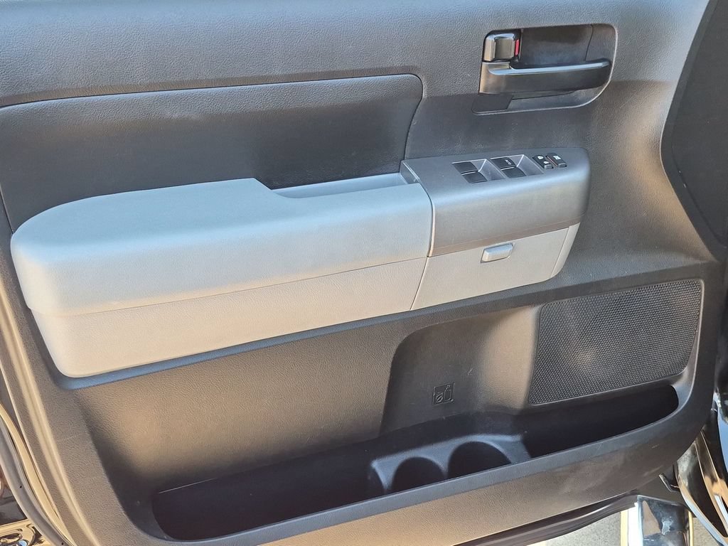 Used 2013 Toyota Tundra 2WD CrewMax w/ Tow Pkg image 16