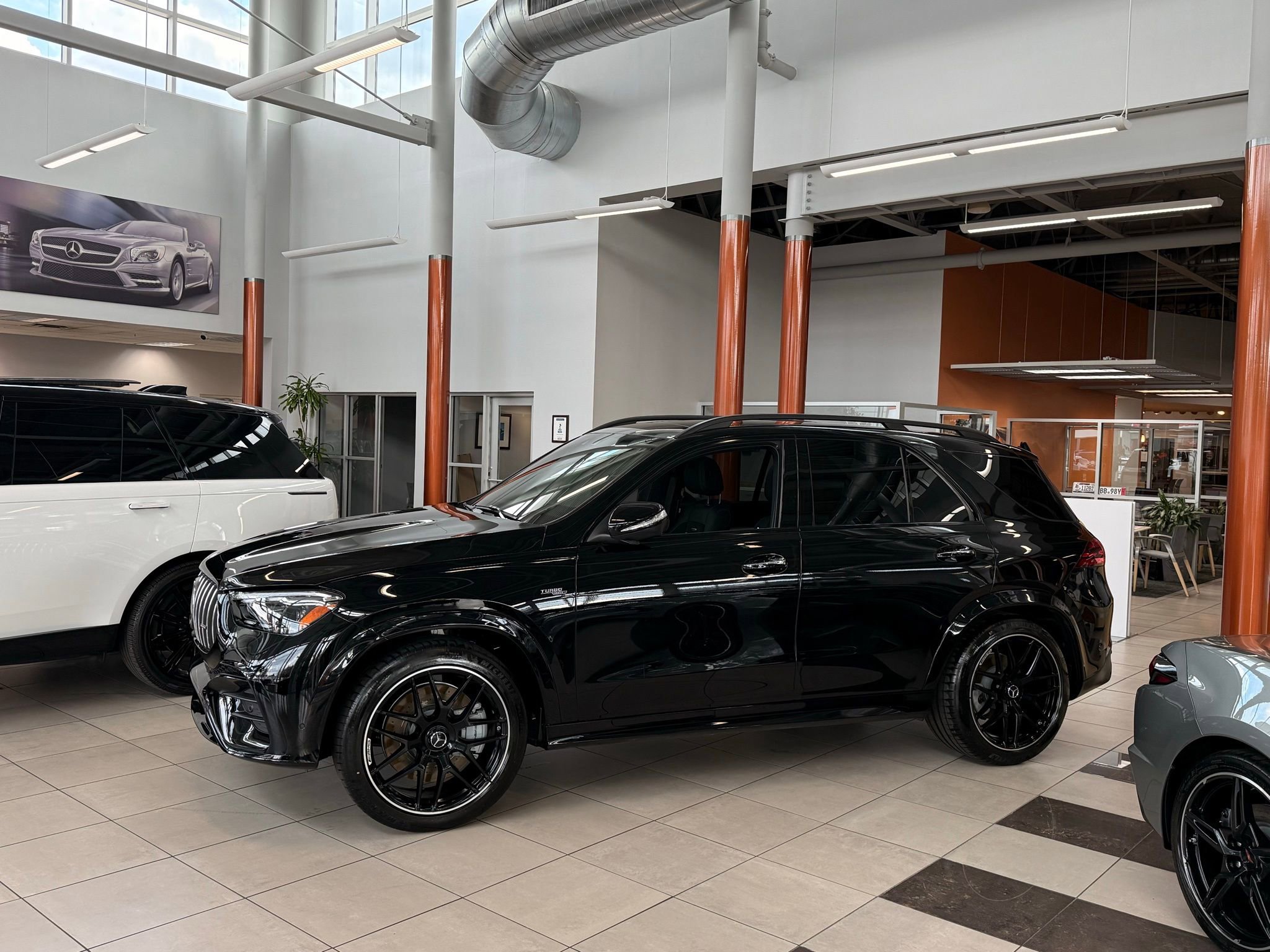 Used 2026 Mercedes-Benz GLE 53 AMG 4MATIC image 3