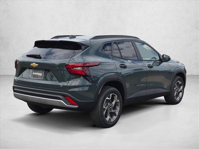 New 2026 Chevrolet Trax LT w/ Driver Confidence Package FWD image 2