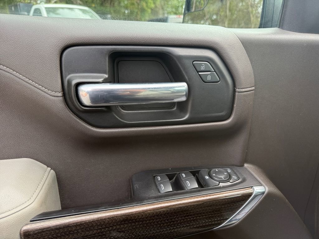 Used 2020 Chevrolet Silverado 1500 LT w/ All-Star Edition image 19