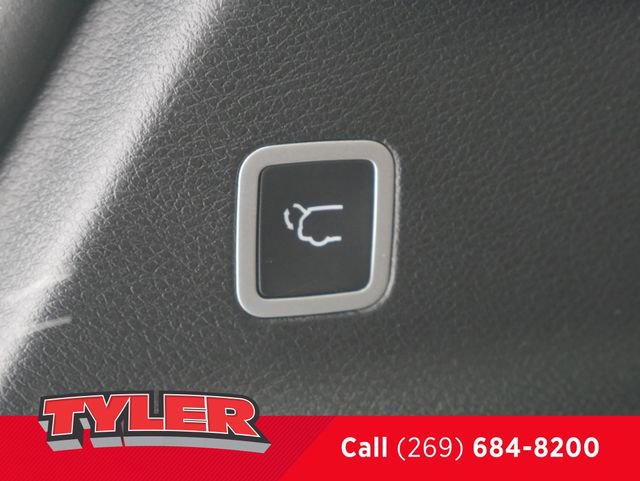 New 2026 Chrysler Pacifica Pinnacle w/ Trailer Tow Group AWD/4WD image 19