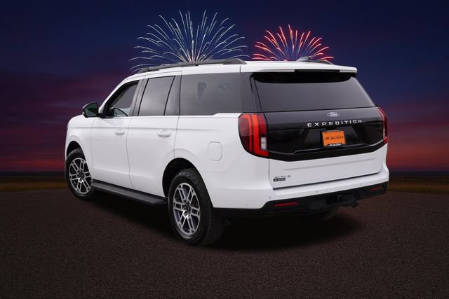 Used 2025 Ford Expedition Active AWD/4WD image 7