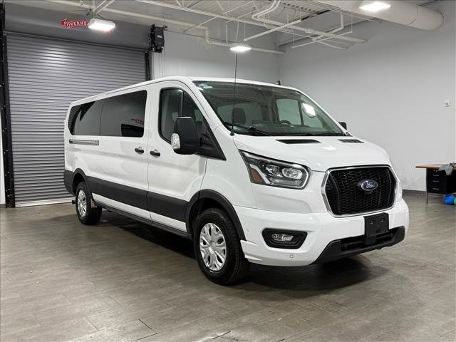 Used 2023 Ford Transit 350 XLT image 2