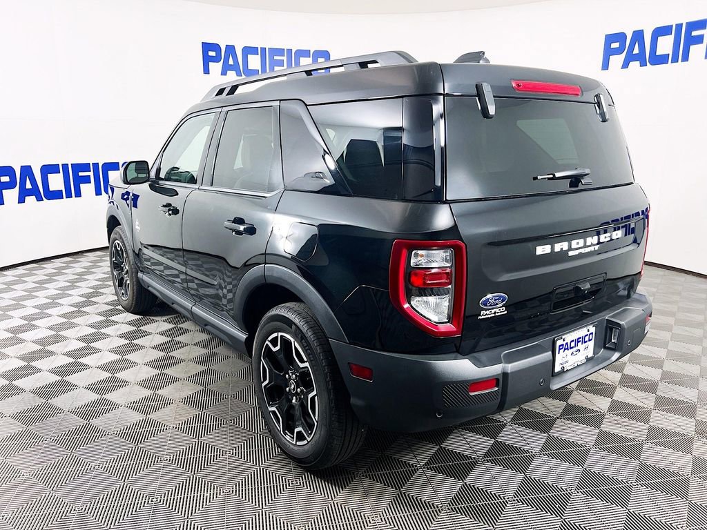 Used 2025 Ford Bronco Sport Outer Banks image 7