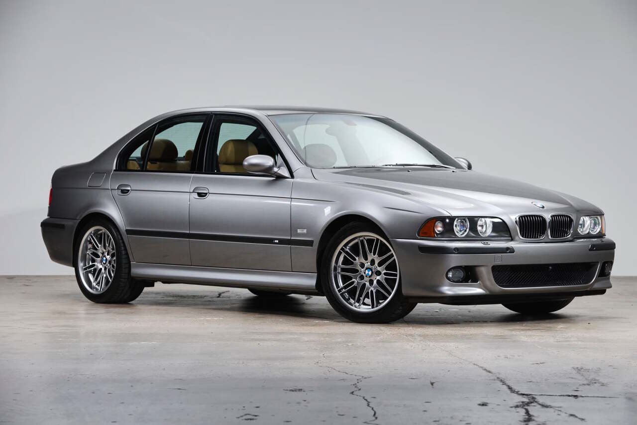 Used 2003 BMW M5 RWD image 1