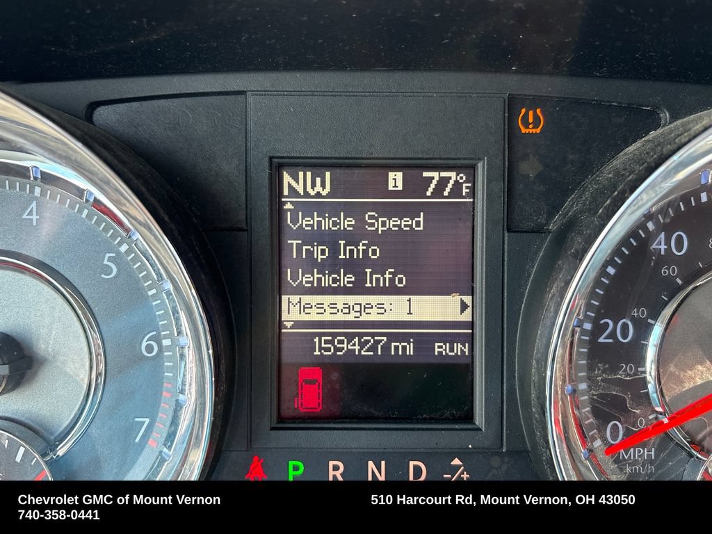 Used 2013 Chrysler Town & Country Touring FWD image 19