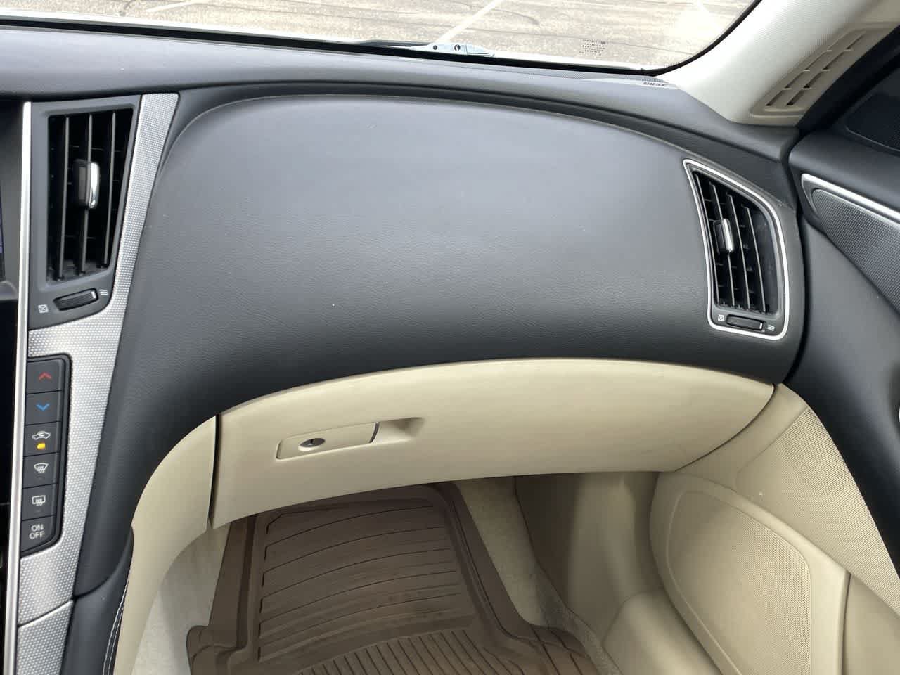 Used 2015 INFINITI Q50 Premium w/ Navigation Package AWD/4WD image 16