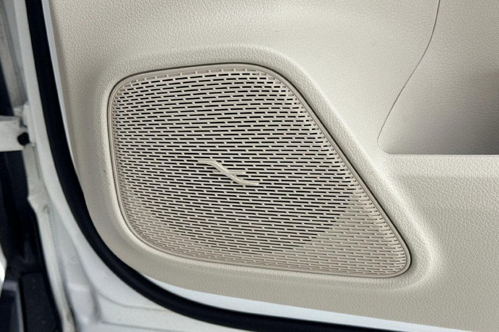 Certified 2024 Mercedes-Benz EQB 250+ image 21