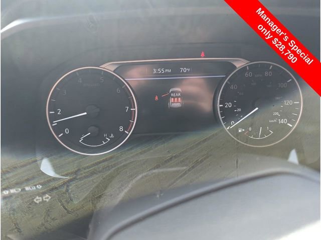 Certified 2025 Nissan Rogue SV image 22