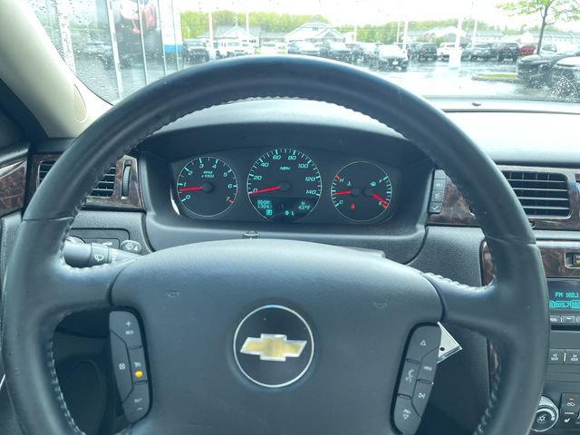 Used 2014 Chevrolet Impala LTZ FWD image 12