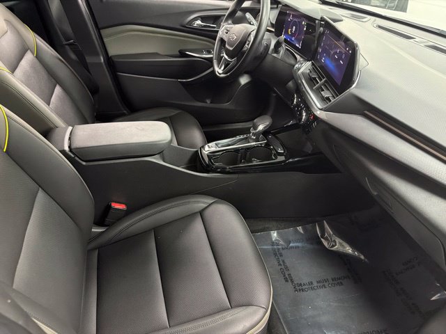 Used 2025 Chevrolet Trax ACTIV w/ Driver Confidence Package FWD image 9