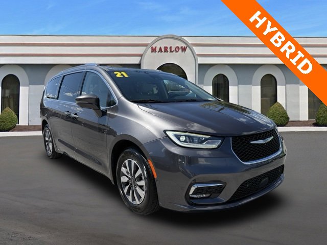 Certified 2021 Chrysler Pacifica Touring-L