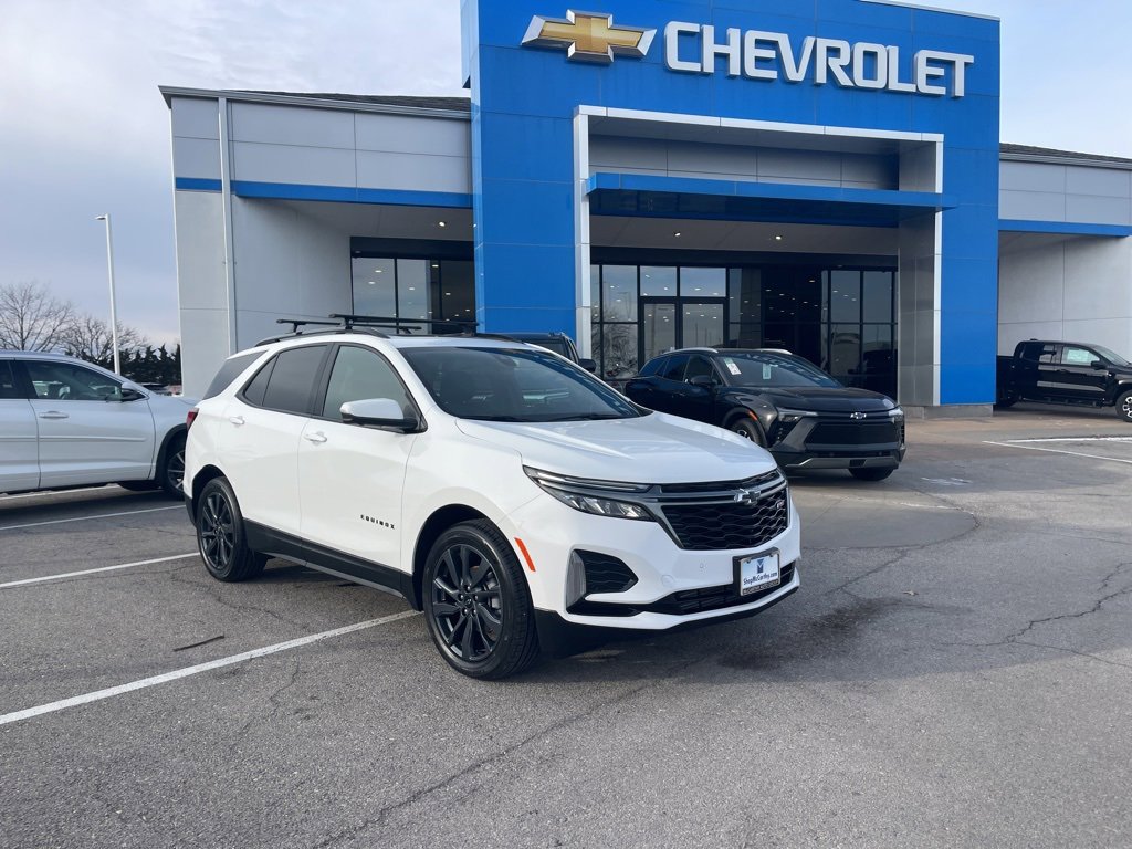 Certified 2023 Chevrolet Equinox RS w/ RS Leather Package image 1