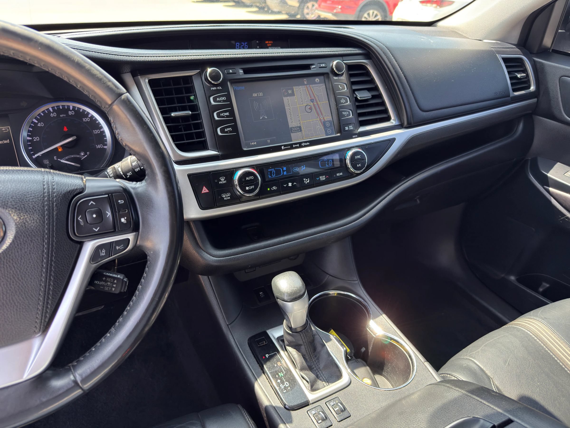 Used 2017 Toyota Highlander XLE FWD image 19