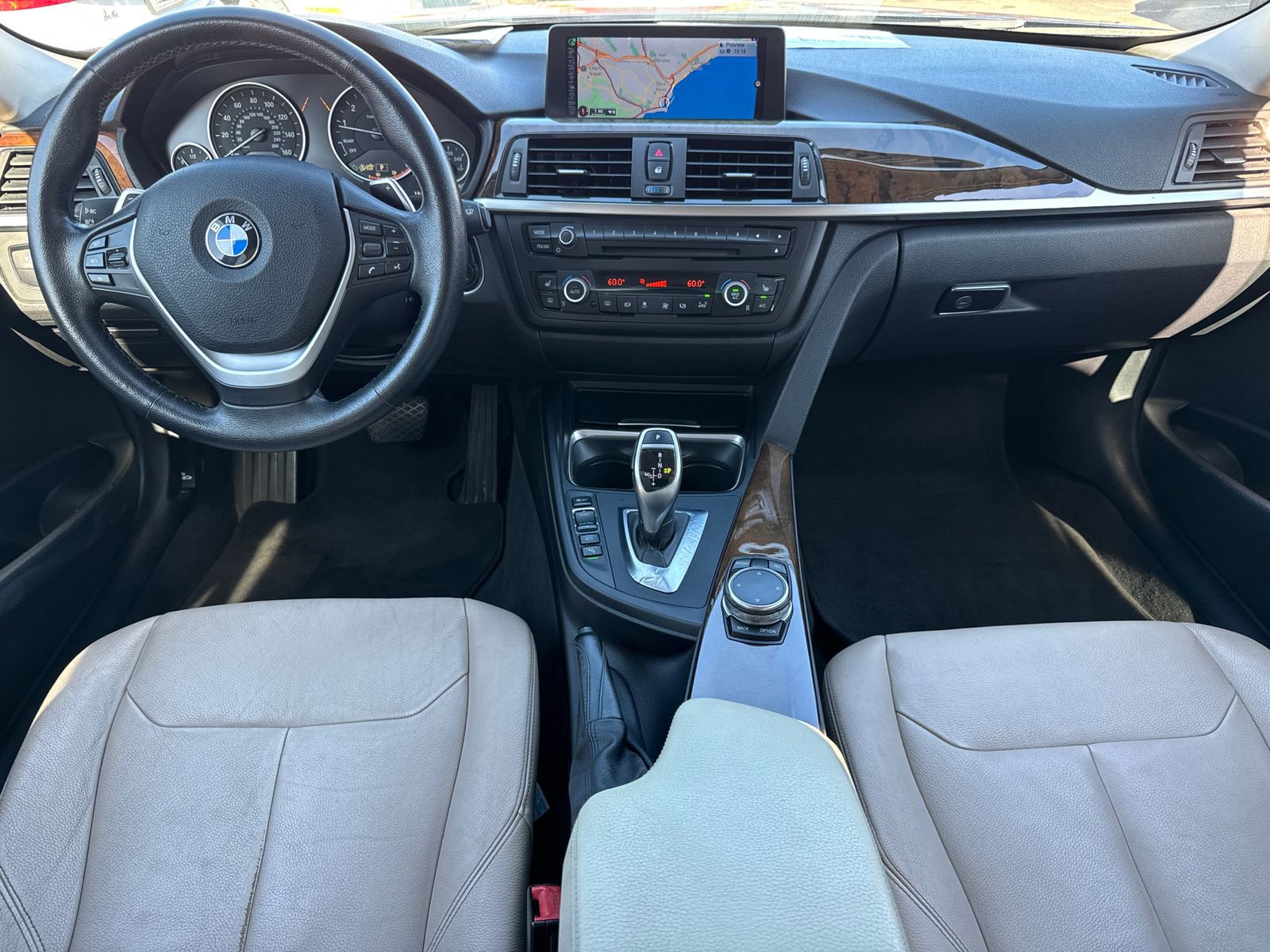 Used 2015 BMW 328i xDrive Wagon AWD/4WD image 12