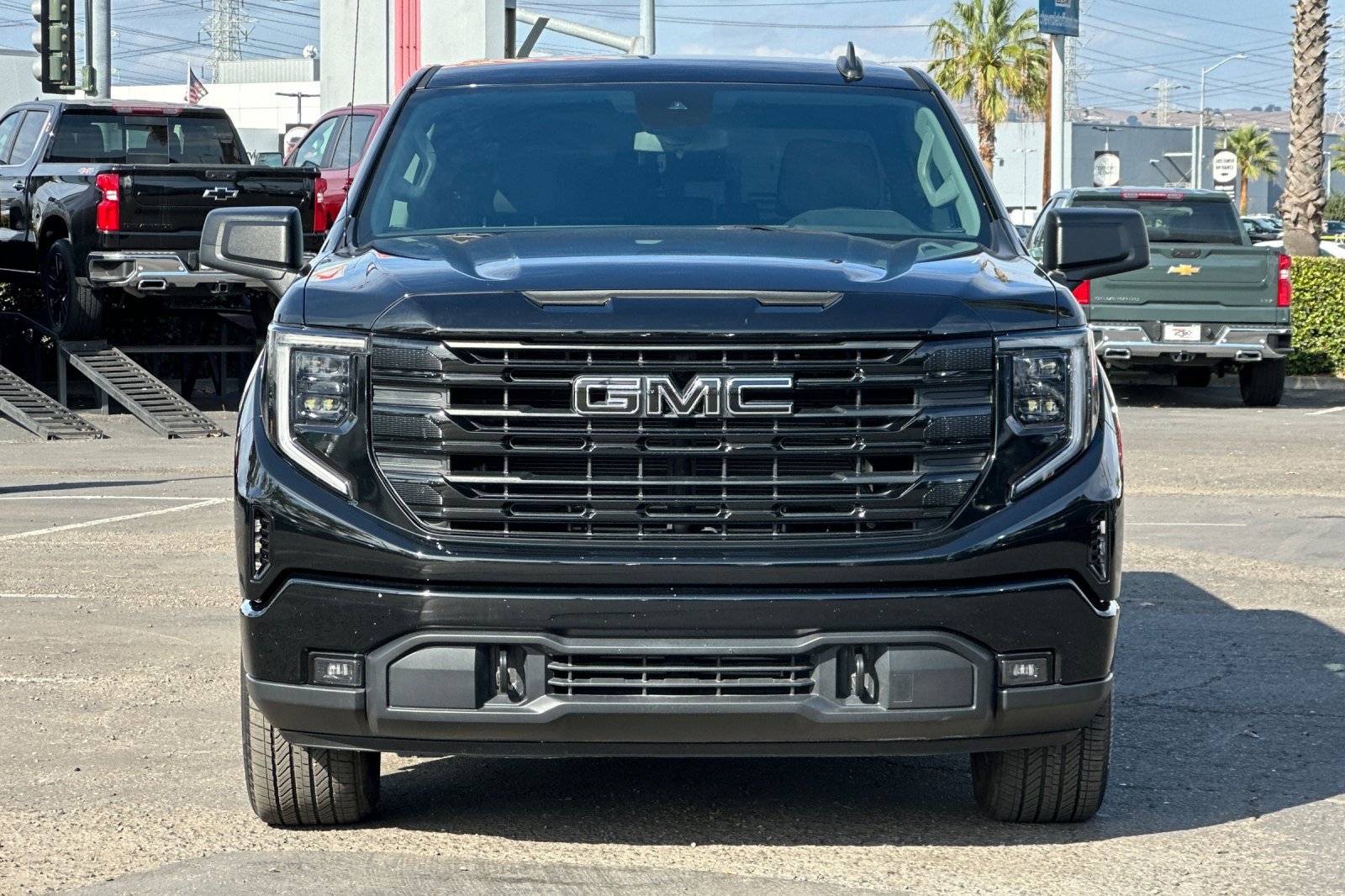 Used 2023 GMC Sierra 1500 Elevation w/ LPO, Elevation Black Package image 9