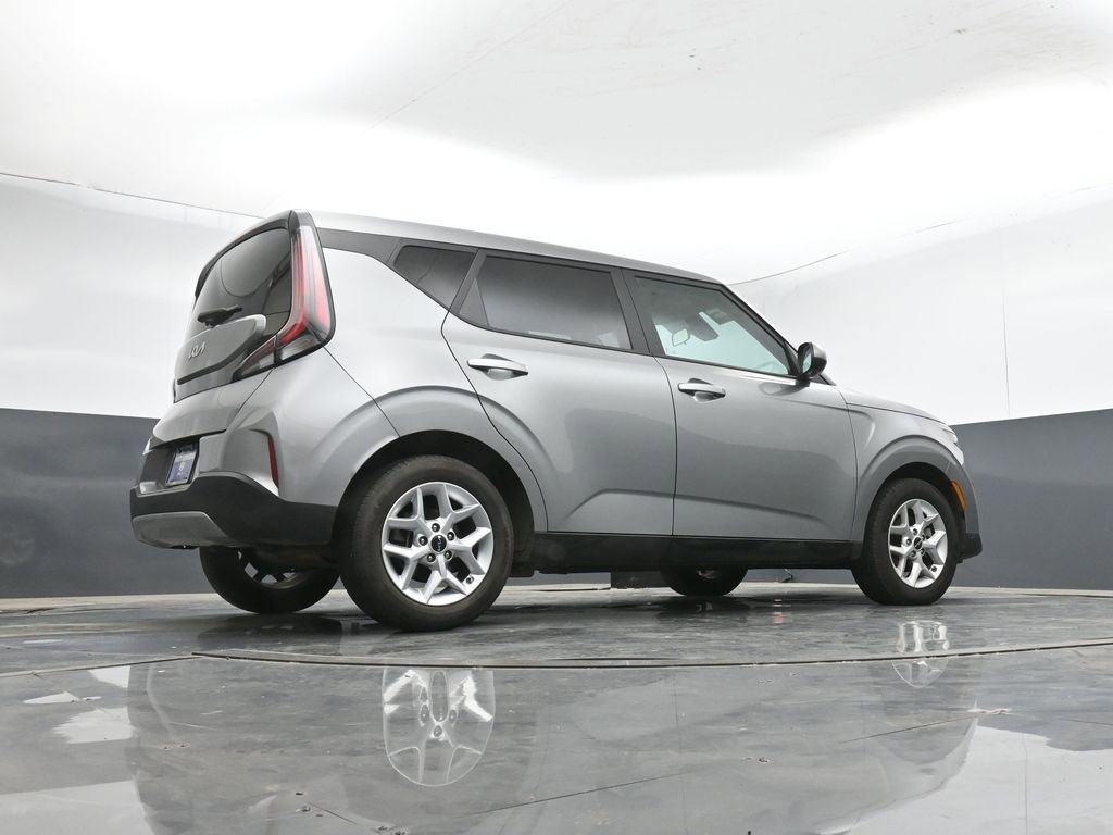 Used 2025 Kia Soul LX w/ LX Technology Package image 42