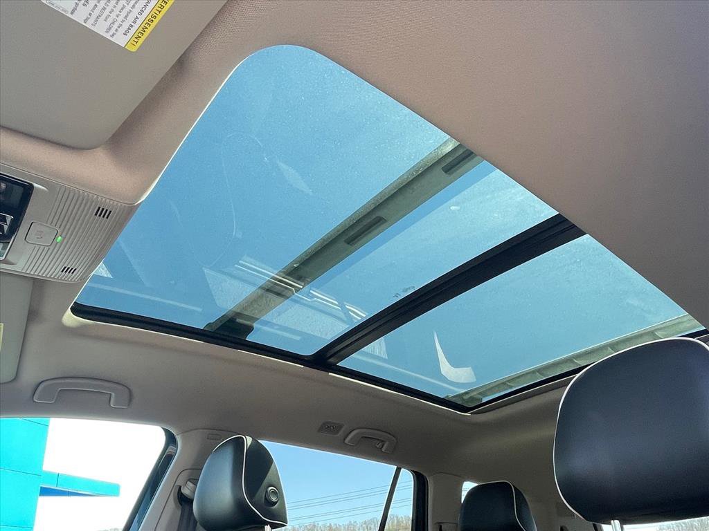 Used 2024 Volkswagen Atlas SEL Premium R-Line image 21