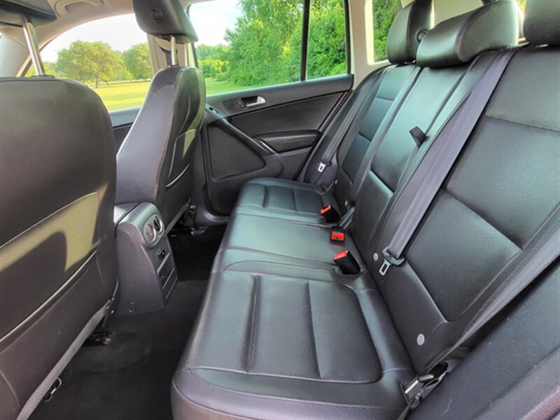 Used 2013 Volkswagen Tiguan SE FWD image 23