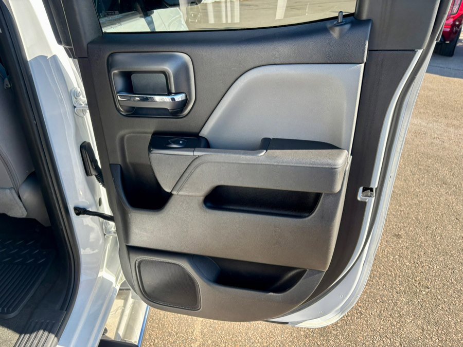 Used 2018 Chevrolet Silverado 1500 Custom w/ Custom Value Package image 20