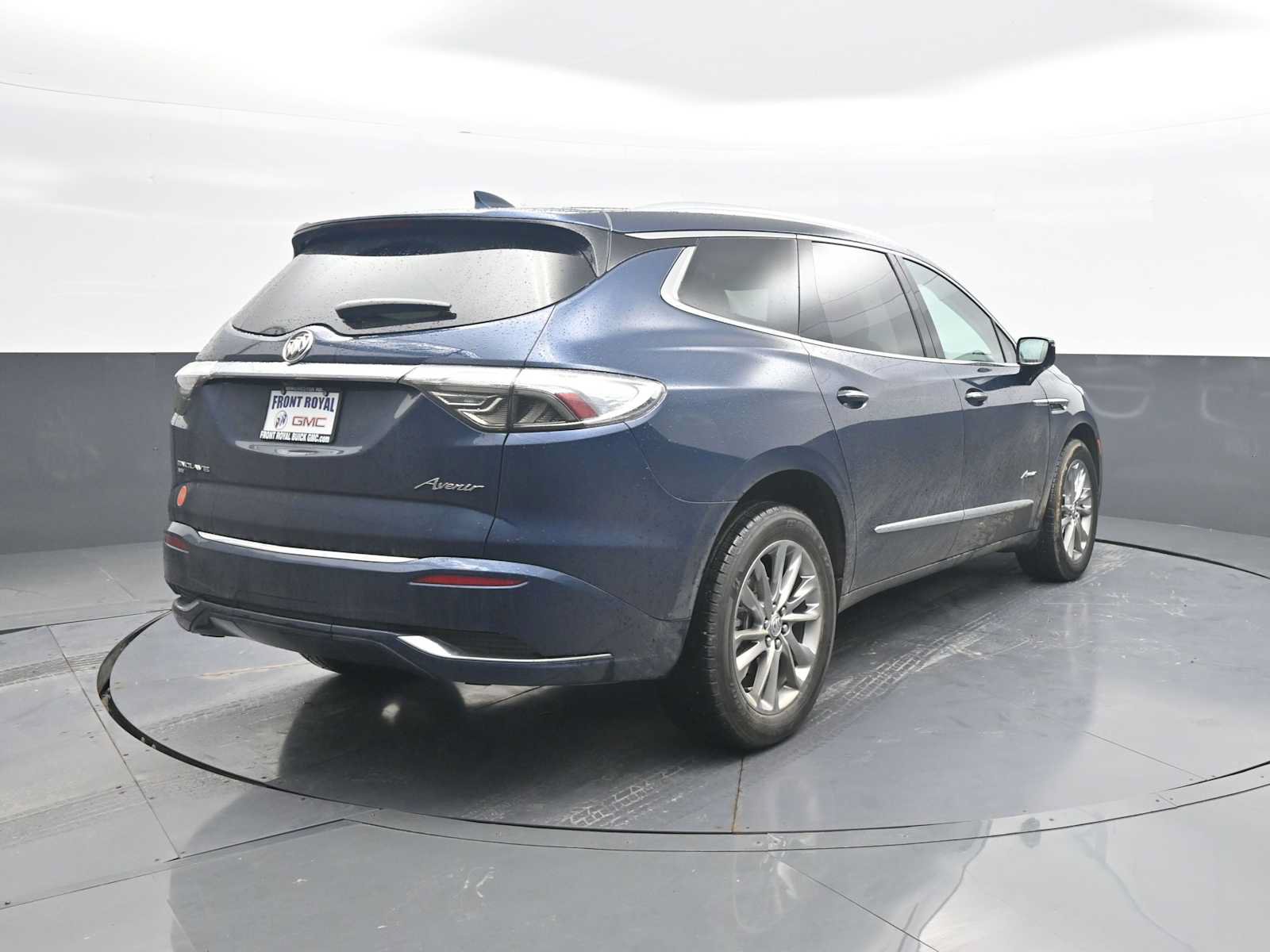 Used 2024 Buick Enclave Avenir w/ Avenir Technology Package AWD/4WD image 8