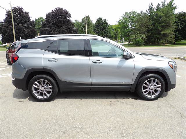 Certified 2023 GMC Terrain SLT w/ LPO, Floor Liner Package AWD/4WD image 6