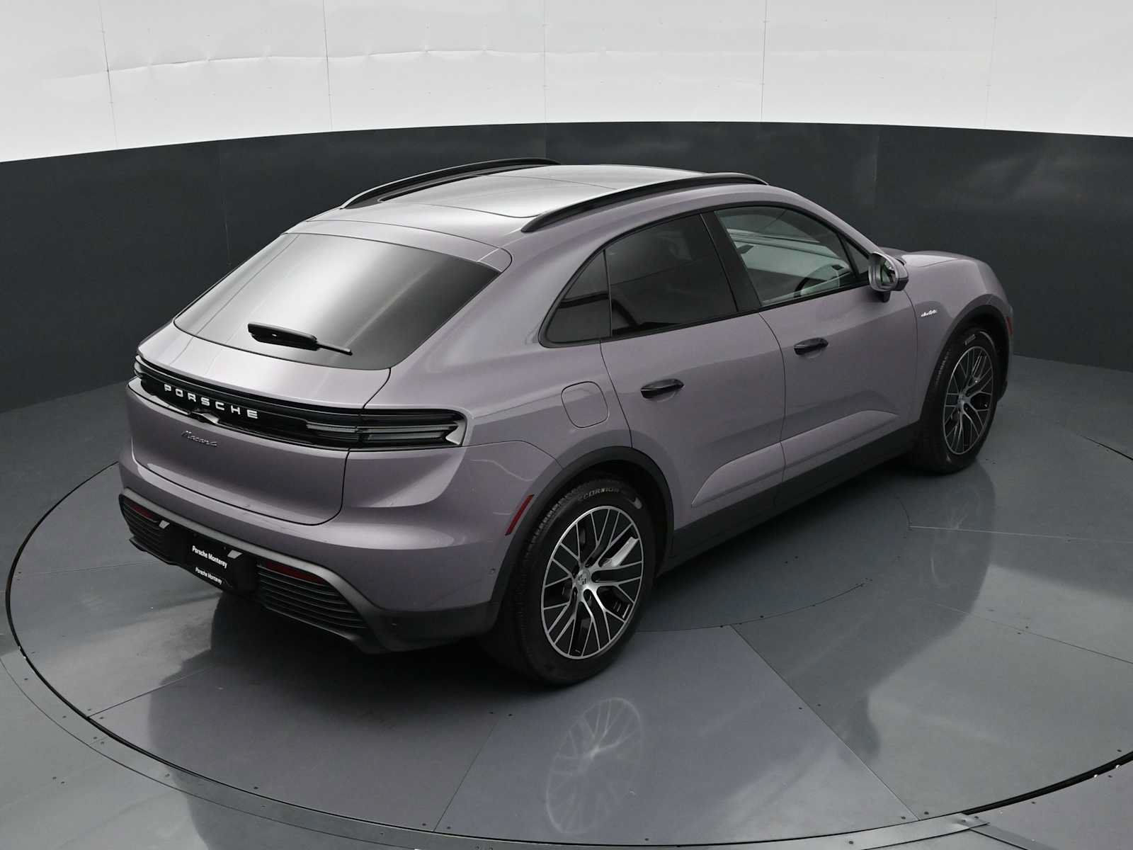 New 2026 Porsche Macan 4 Electric AWD/4WD image 33